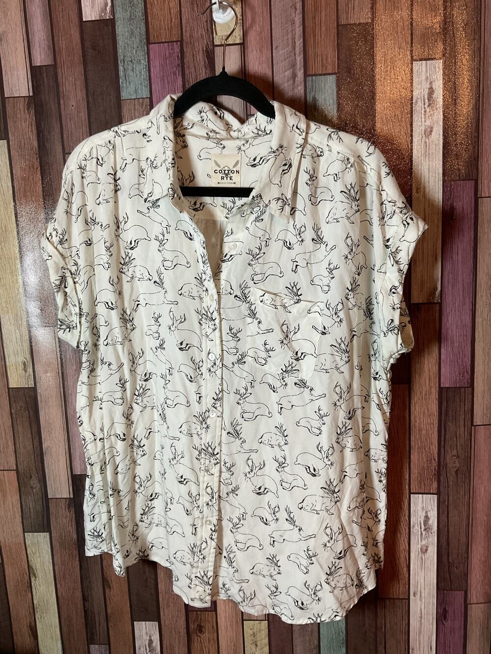 Cotton & Rye Jackalope-Print Shirt White With Black Bunnies With Antlers Size XL